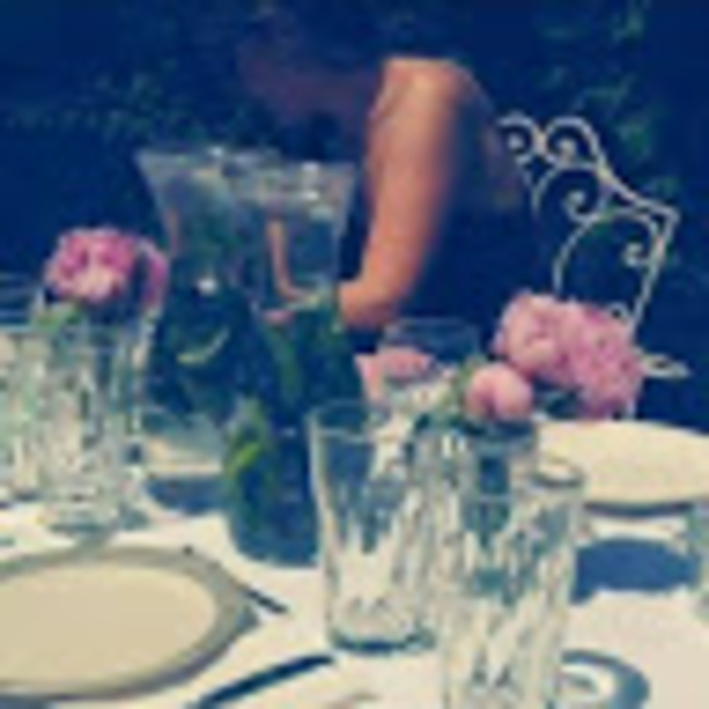 Meet your Posher, Leni